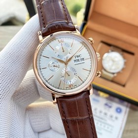 IWC, швейцарский производитель высококачественных часов, представ