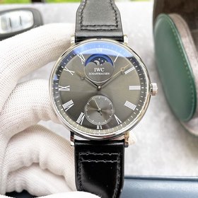 IWC, швейцарский производитель высококачественных часов, представ