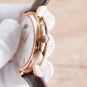 IWC Portofino серия с автоподзаводом и лунным календарем Три уник
