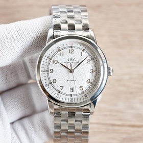IWC Португалия, усовершенствованная версия автоматических часовыс