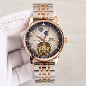IWC, швейцарский производитель часов, представляет мужские часы в
