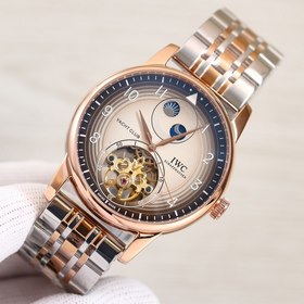 IWC, швейцарский производитель часов, представляет мужские часы в