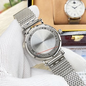 Часы IWC Portofino, модель IW459401 Эти часы с указателем фаз Лун