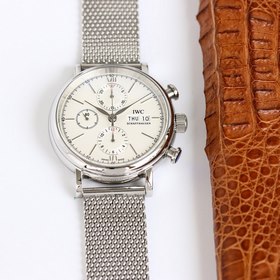 Часы IWC Portofino Chronograph 42 мм x 13,5 мм Корпус часов изгот