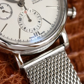 Часы IWC Portofino Chronograph 42 мм x 13,5 мм Корпус часов изгот