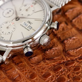 Часы IWC Portofino Chronograph 42 мм x 13,5 мм Корпус часов изгот