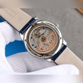 Серия Jaeger-LeCoultre Master Moonphase, диаметр корпуса 34 мм x 