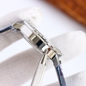 Часы Jaeger-LeCoultre Moon Phase Jewellery, серия Rendez-Vous, мо