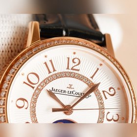 Часы Jaeger-LeCoultre Rendez-Vous Moon с фазами Луны Незаменимые 