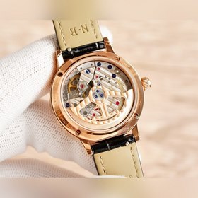 Часы Jaeger-LeCoultre Rendez-Vous Moon с фазами Луны Незаменимые 