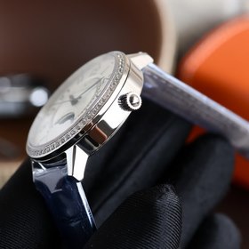 Часы Jaeger-LeCoultre Rendez-Vous романтично дебютируют. Простые 