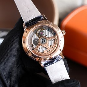Часы Jaeger-LeCoultre Rendez-Vous романтично дебютируют. Простые 