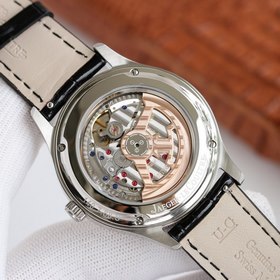 Jaeger-LeCoultre представляет часы Master Calendar 1558420 Мастер