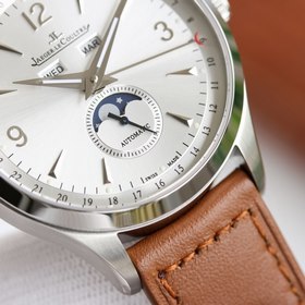 Jaeger-LeCoultre представляет часы Master Calendar 1558420 Мастер