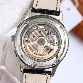 Часы Jaeger-LeCoultre Master 4138420 Тщательно продуманные детали