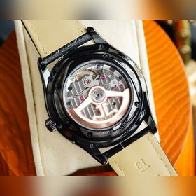 Jaeger-LeCoultre Master Moon Phase, диаметр 39 мм x 9,9 мм, на по