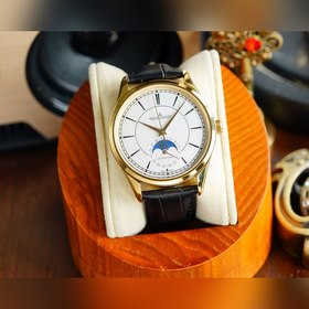 Jaeger-LeCoultre Master Moon Phase, диаметр 39 мм x 9,9 мм, на по