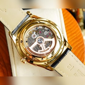 Jaeger-LeCoultre Master Moon Phase, диаметр 39 мм x 9,9 мм, на по