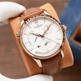 Часы Jaeger-LeCoultre Master Series отличаются функцией отображен