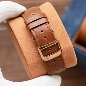 Часы Jaeger-LeCoultre Master Series отличаются функцией отображен