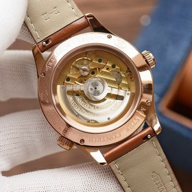 Часы Jaeger-LeCoultre Master Series отличаются функцией отображен