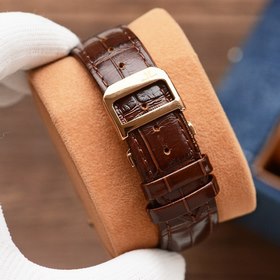 Часы Jaeger-LeCoultre Master Series отличаются функцией отображен