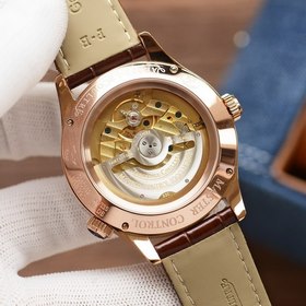Часы Jaeger-LeCoultre Master Series отличаются функцией отображен
