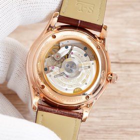 Jaeger-LeCoultre Master, диаметр 40 мм x 9 мм, малая секундная ст