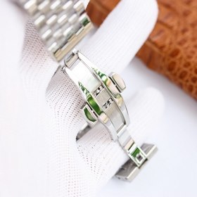 Часы Jaeger-LeCoultre Master Тщательно продуманные детали： Команд