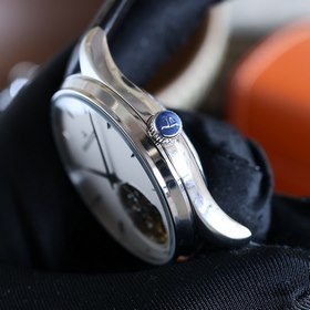 Мужские часы Jaeger-LeCoultre Вечный и совершенный дизайн этих ча