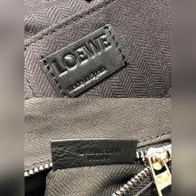 Рюкзак Loewe Goya в двух цветах В отличие от старой версии, новая
