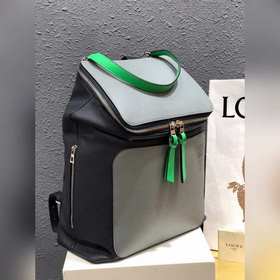 Рюкзак Loewe Goya в двух цветах В отличие от старой версии, новая