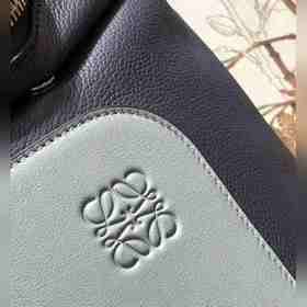 Рюкзак Loewe Goya в двух цветах В отличие от старой версии, новая