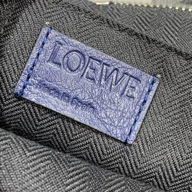 Рюкзак Loewe Goya из гладкой кожи синего цвета В отличие от преды