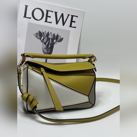 Mini Puzzle от Loewe с геометрическим дизайном, сумка через плечо