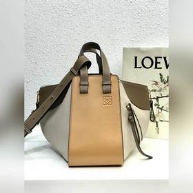 Hammock bag от Loewe, коричневый/белый, гладкая текстура Изготовл