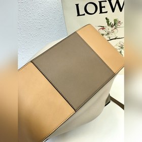 Hammock bag от Loewe, коричневый/белый, гладкая текстура Изготовл