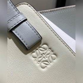 Hammock bag от Loewe Новый дизайн, многофункциональность Идеальн