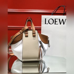 Сумка Hammock от Loewe Большой объем, свободно трансформируемая к