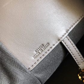 Сумка Hammock от Loewe Большой объем, свободно трансформируемая к