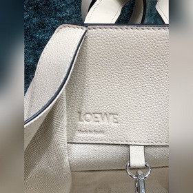 Loewe гамак Бежевая сумка с контрастными цветами Вместительная с