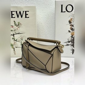 MiniPuzzle от Loewe – сумка с геометрическим дизайном, одноплечев