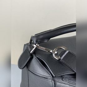 Loewe Puzzle Черная сумка через плечо из кожи личи внутренний ка