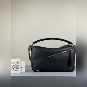 Loewe Puzzle Черная сумка через плечо из кожи личи внутренний ка