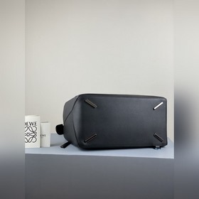 Loewe Puzzle Черная сумка через плечо из кожи личи внутренний ка