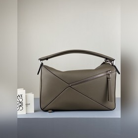 Loewe Puzzle Сумка через плечо, ручная сумка, песочный цвет Внутр
