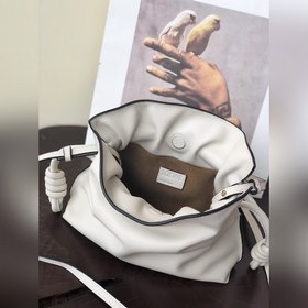 Loewe Mini Мини-клатч Flamenco Можносить в руке или элегантно че