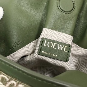 Loewe Mini Мини-клатч Flamenco Можносить в руке или элегантно че