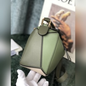 Сумка через плечо PUZZLE от Loewe, военно-зеленая серым Большой о