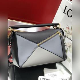 Сумка через плечо PUZZLE от Loewe, серая, комбинированный цвет Бо